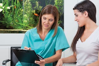 personale addestrato può facilmente parlare con i clienti di questioni relative al denaro
